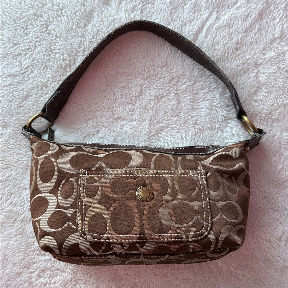Coach Chelsea Signature Shoulder Bag